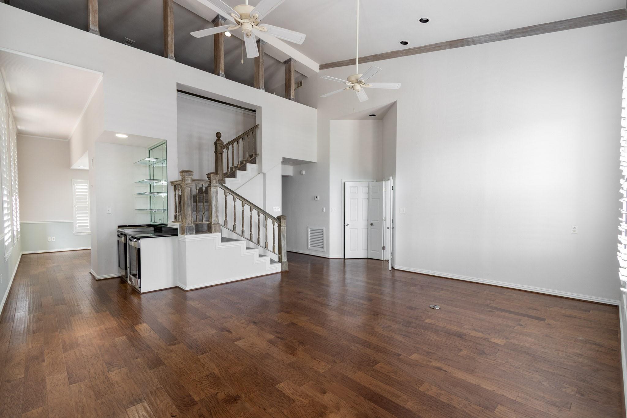 2102 Post Office Street 8