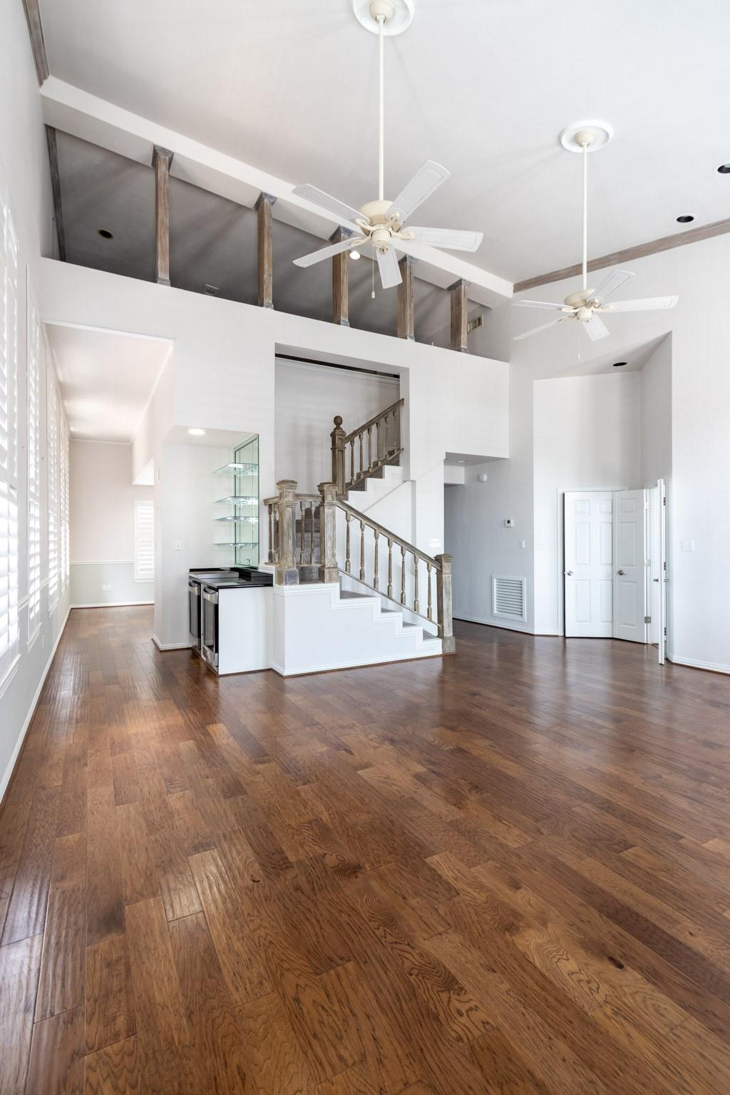 2102 Post Office Street 8