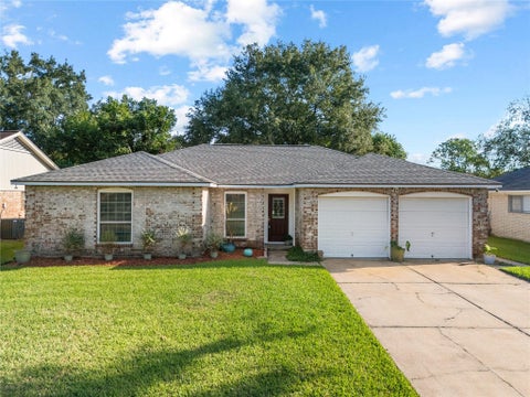 Photo of 2303 Mimosa Court, League City, TX 77573 (MLS # 46105534)