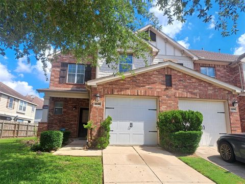 Photo of 13134 Stratford Skies Lane, Houston, TX 77072 (MLS # 2828917)