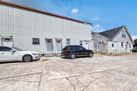 Photo of 7738 Park Place Boulevard, Houston, TX 77087 (MLS # 44407707)
