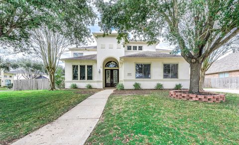 15114 Beech Fork Sugar Land TX 77498