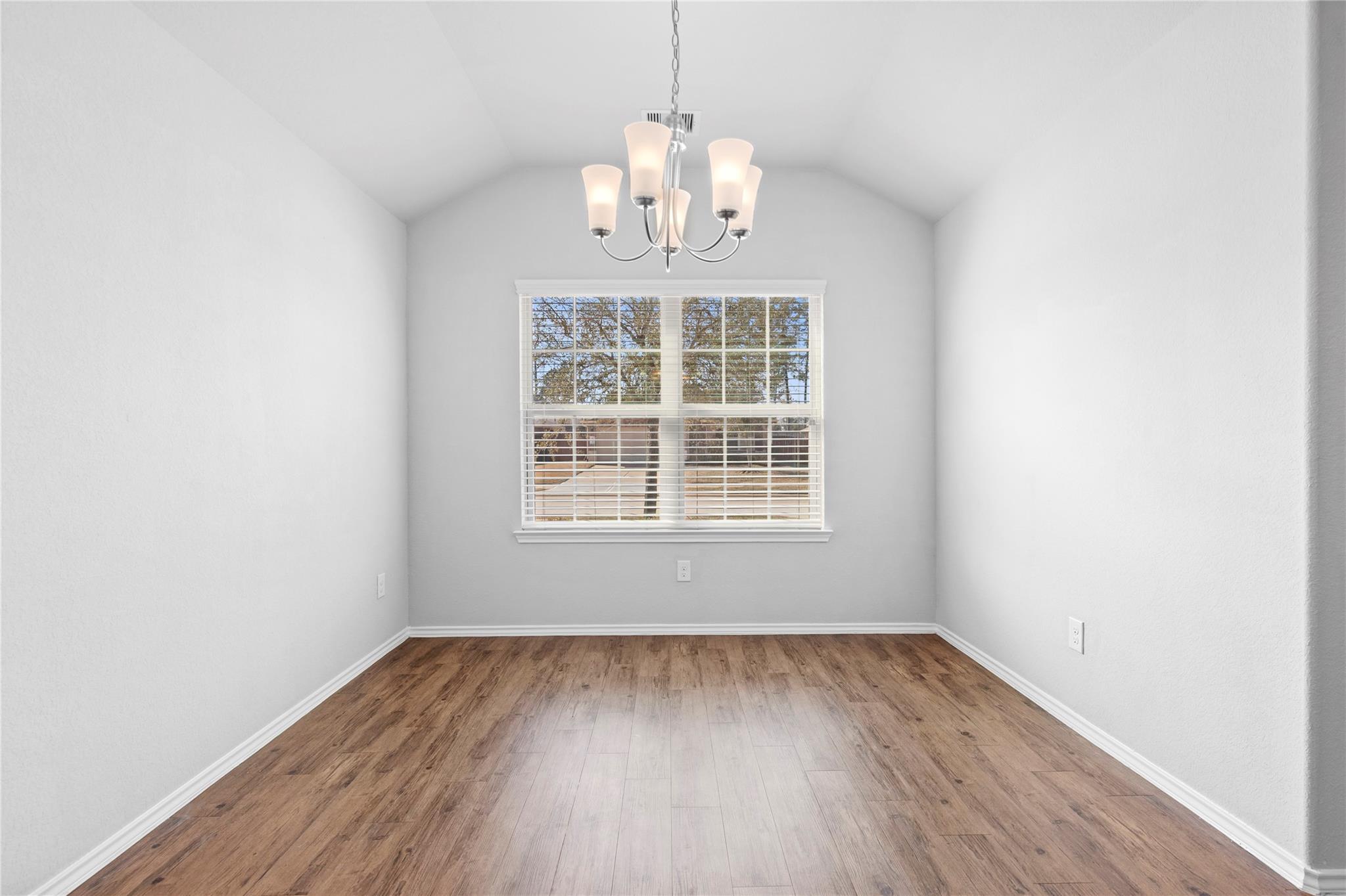 14097 Lake Crescent Drive