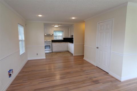 Tiny photo for 6630 Corbin Street, Houston, TX 77055 (MLS # 18885147)