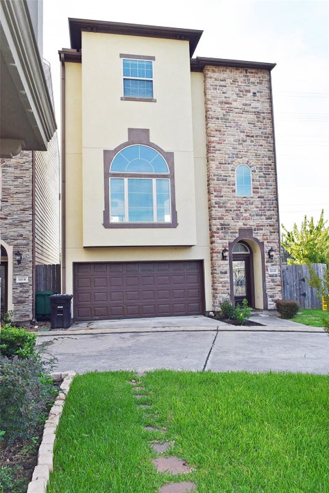 Photo of 11133 Olympia Drive, Houston, TX 77042 (MLS # 55702767)