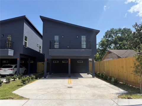 Photo of 7428 Laura Koppe Rd #b, Houston, TX 77028 (MLS # 84221876)