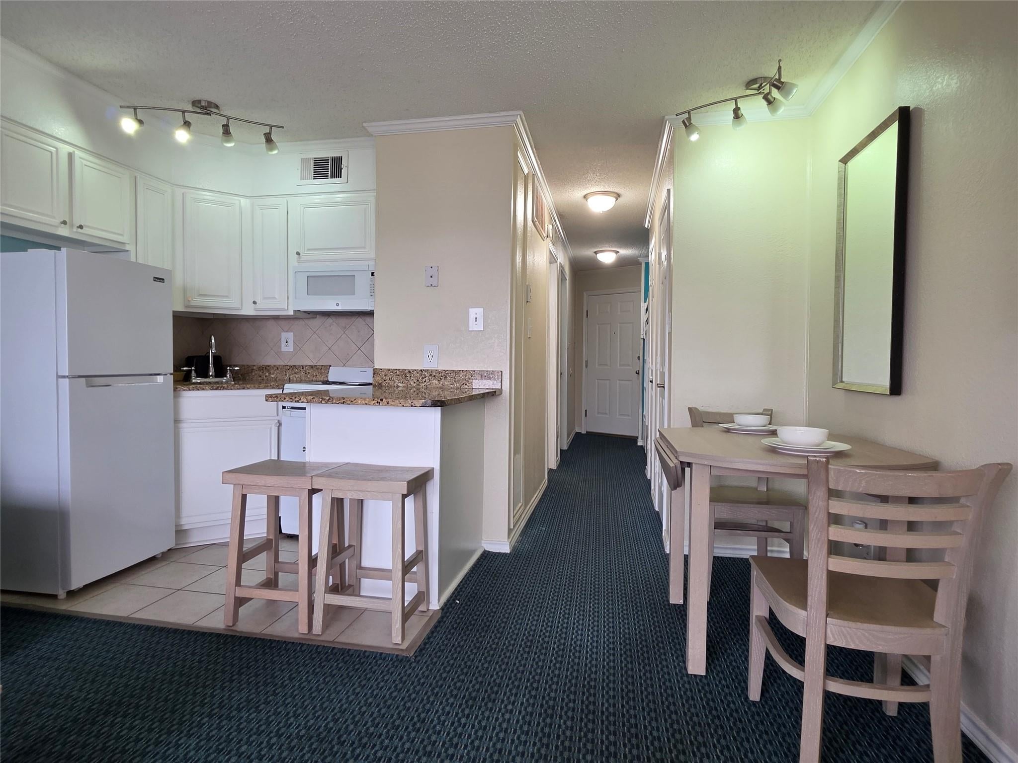 6102 Seawall Boulevard 306
