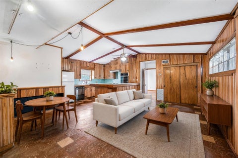 Photo of 2536 White Oak Drive, Houston, TX 77009 (MLS # 49171481)