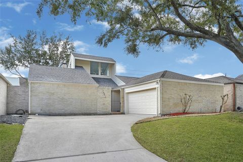 Photo of 14411 Briarhills Parkway, Houston, TX 77077 (MLS # 91076307)