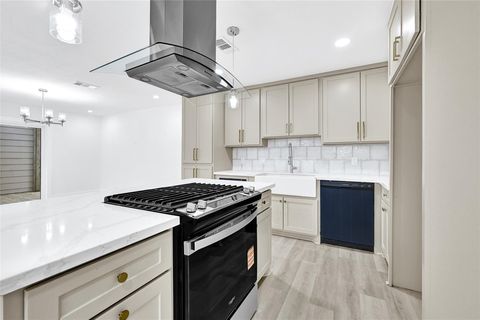 Tiny photo for 14411 Briarhills Parkway, Houston, TX 77077 (MLS # 91076307)