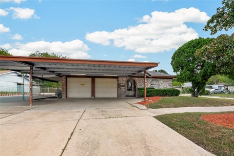 Photo of 5002 Bay Cedar Court, Houston, TX 77048 (MLS # 80159418)