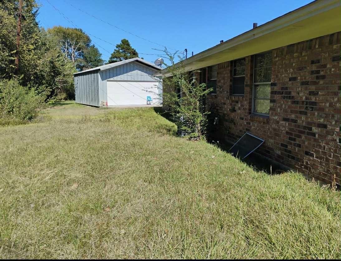 1006 Oakhollow Place