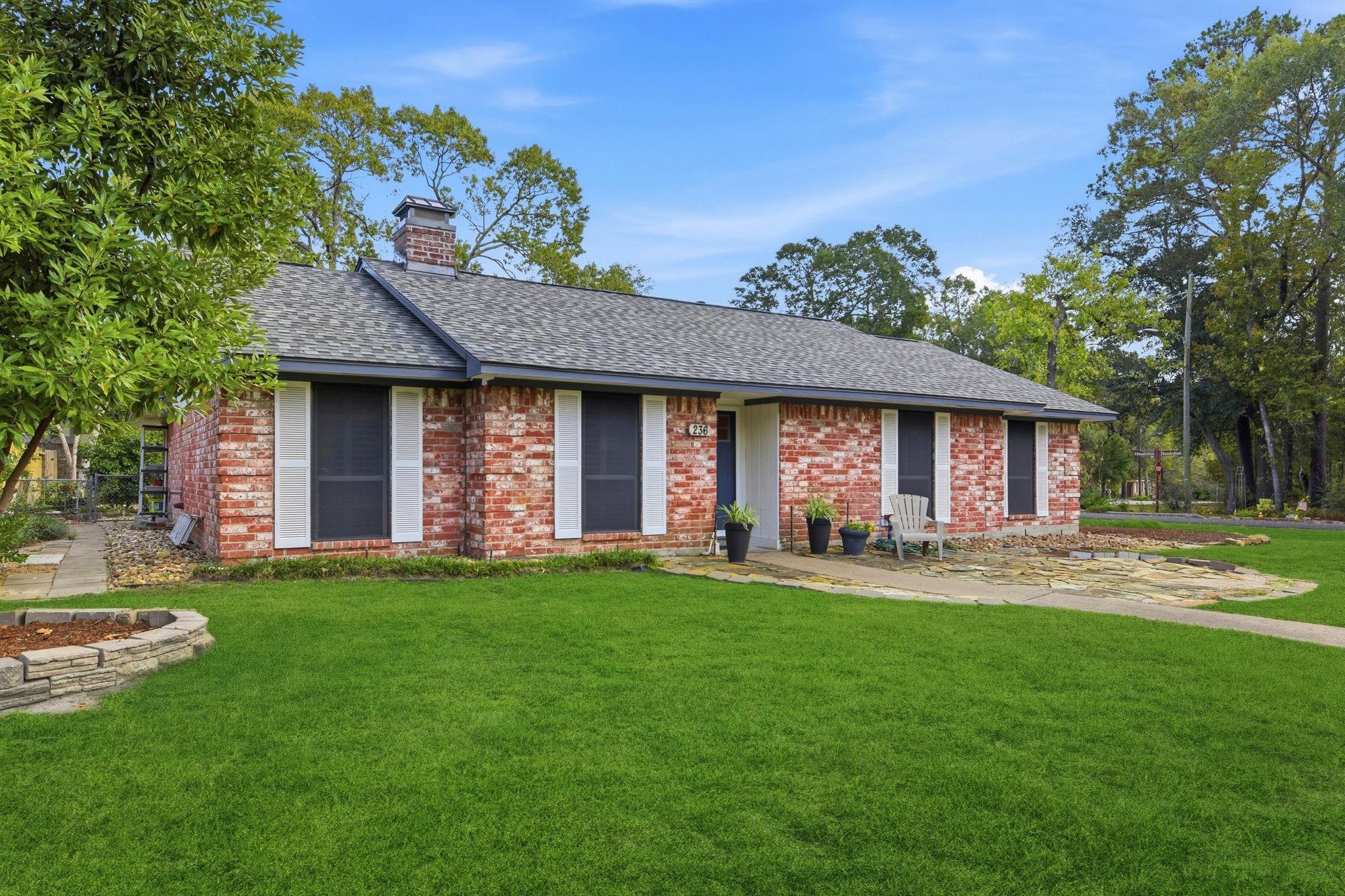 236 Point Clear Drive