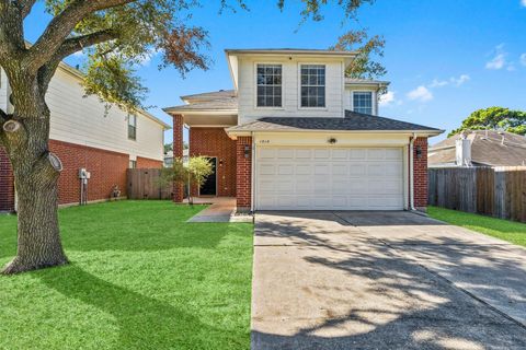 Photo of 1010 Willow West Drive, Houston, TX 77073 (MLS # 33553484)