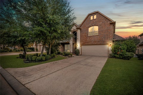 Photo of 14 S Estherwood Place, The Woodlands, TX 77354 (MLS # 17144673)