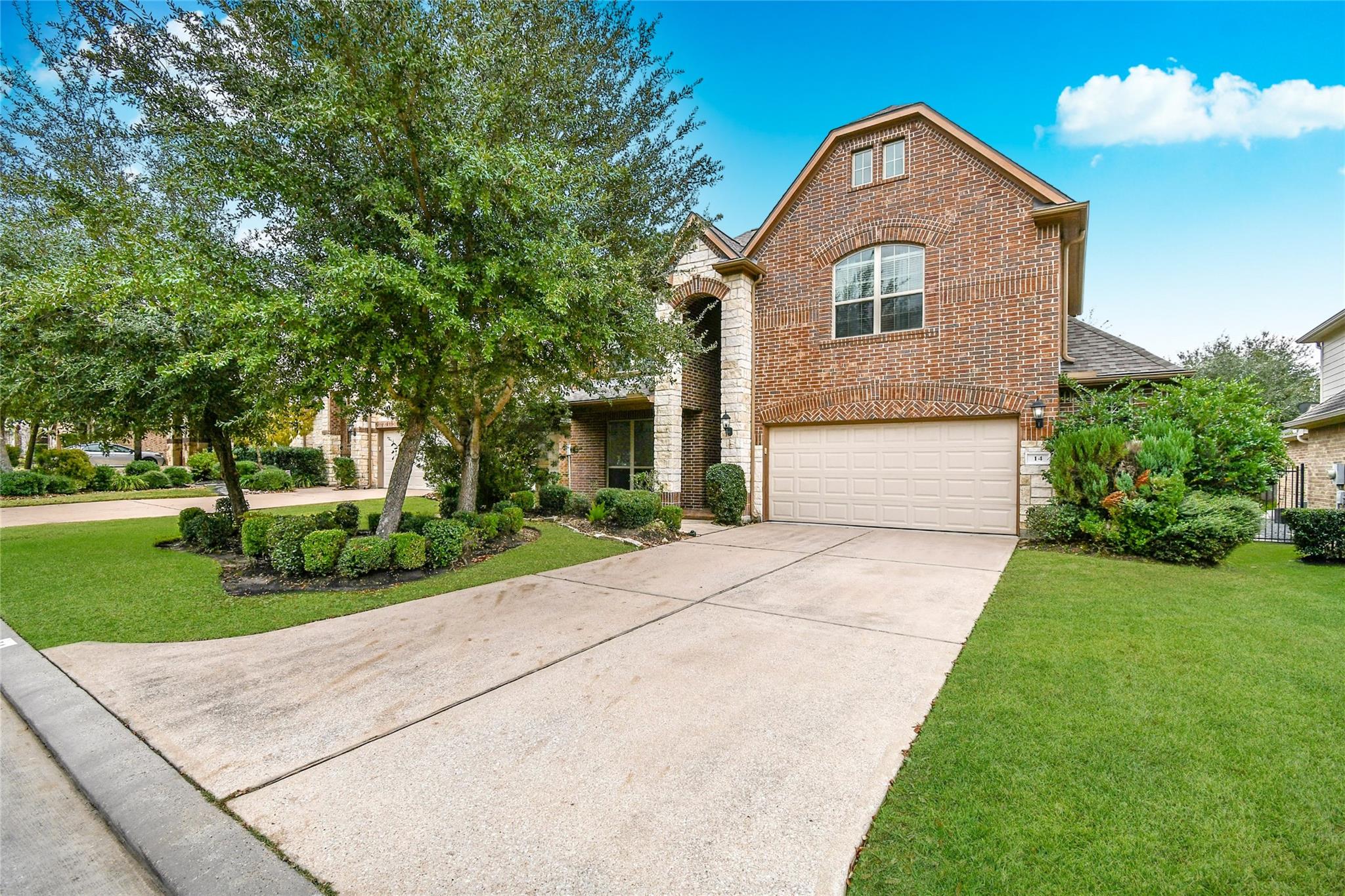 14 S Estherwood Place