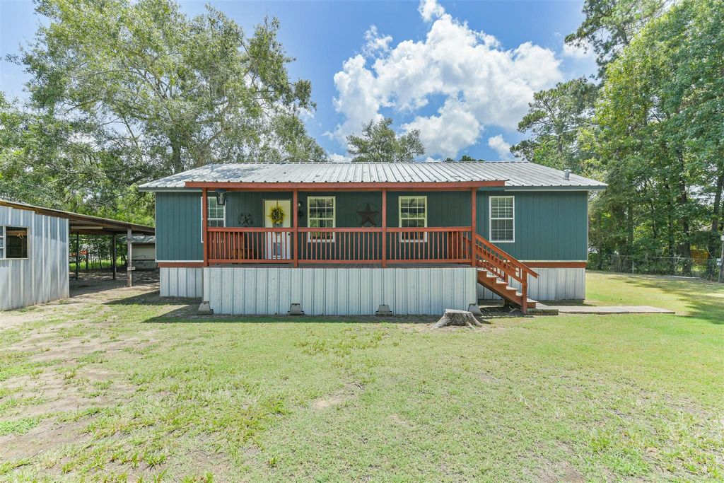 Photo of 17985 Split Oak Circle, New Caney, TX 77357 (MLS # 78315189)