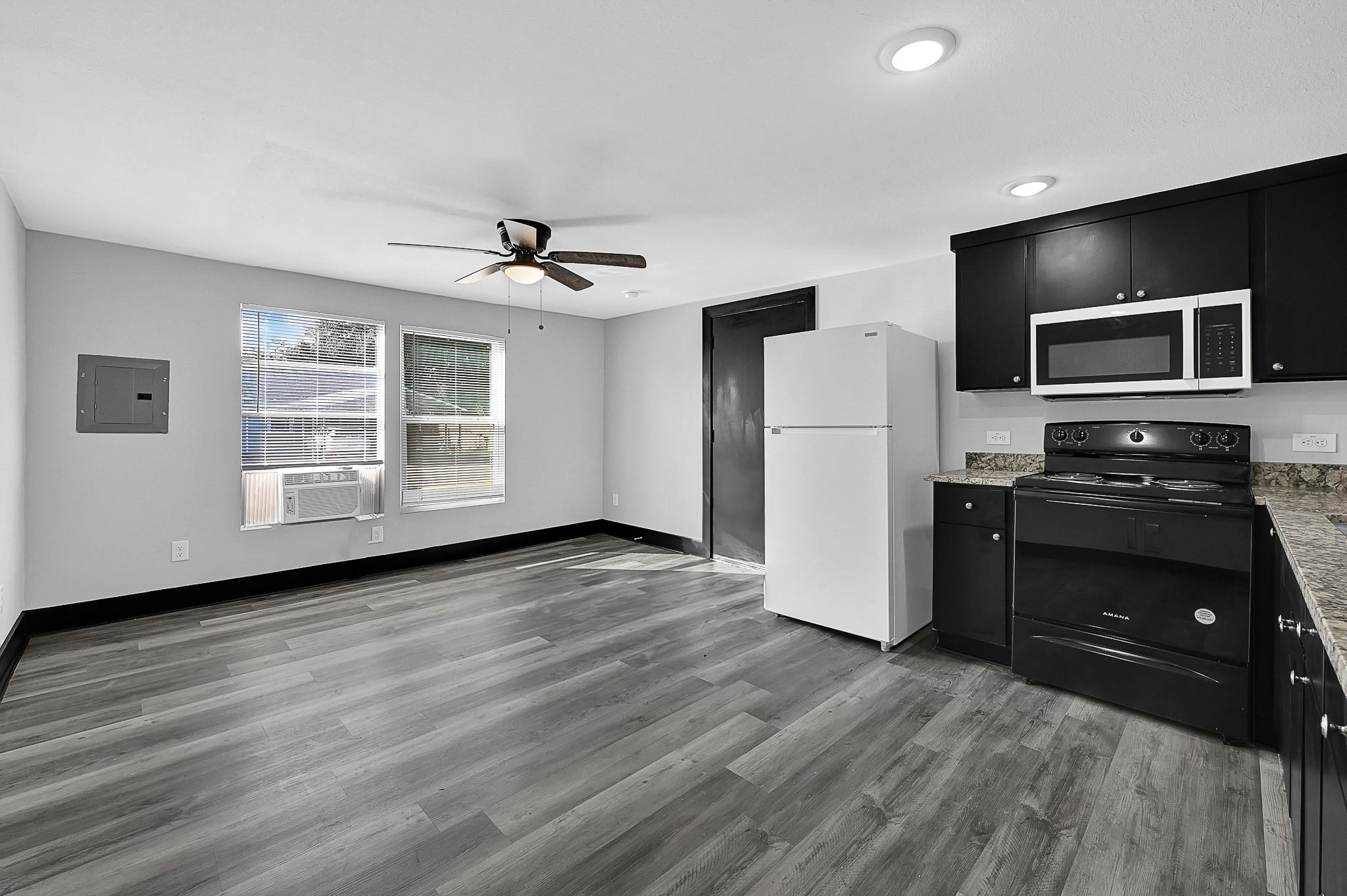 1313 10th Street 4