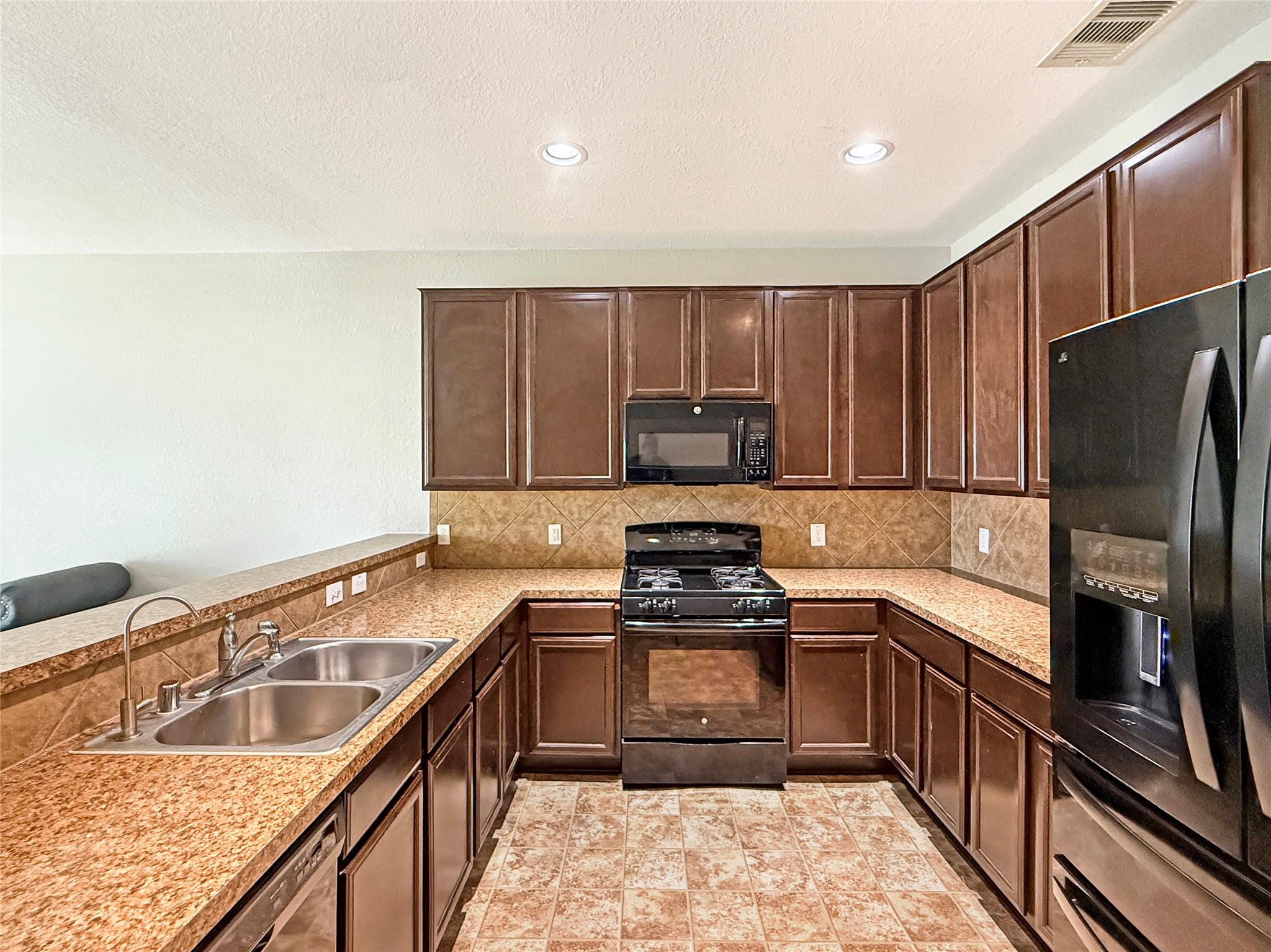 2423 Cloudy Bay Drive