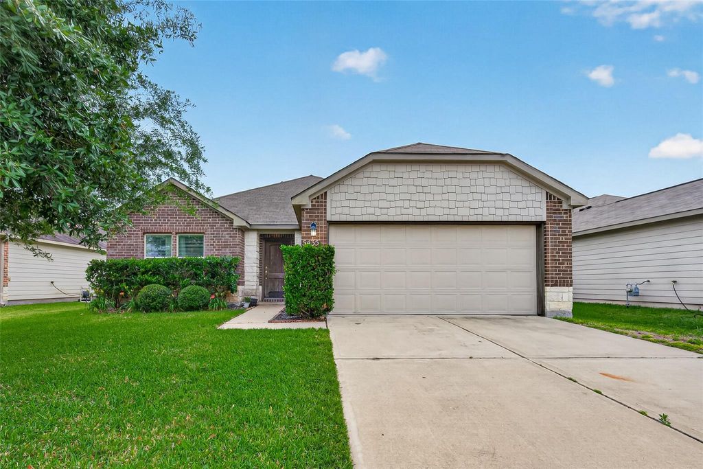 Photo of 5435 Nero Lake Drive, Katy, TX 77449 (MLS # 49571254)