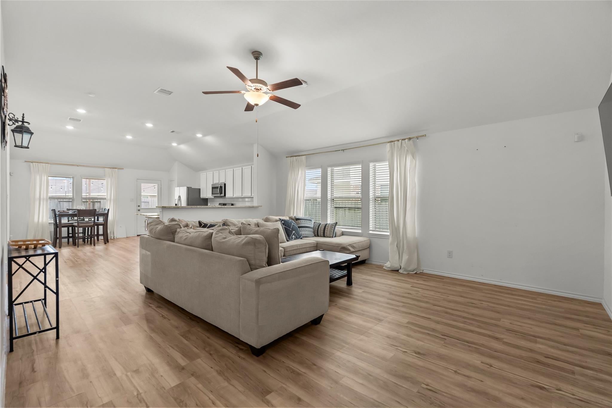 4331 Oakdale Mist Drive