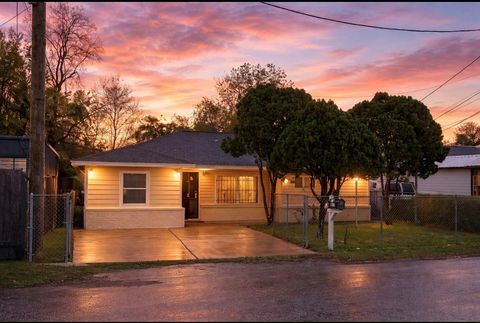 Photo of 11216 Rusty Street, Houston, TX 77093 (MLS # 8164032)