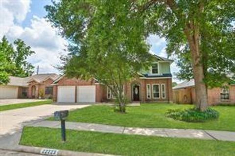 Photo of 22223 Single Leaf Lane, Tomball, TX 77375 (MLS # 63051963)