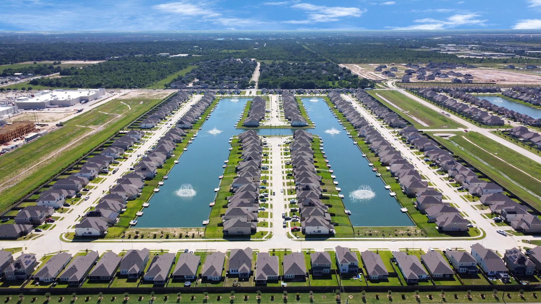 24807 Bastiani Canvas Lane