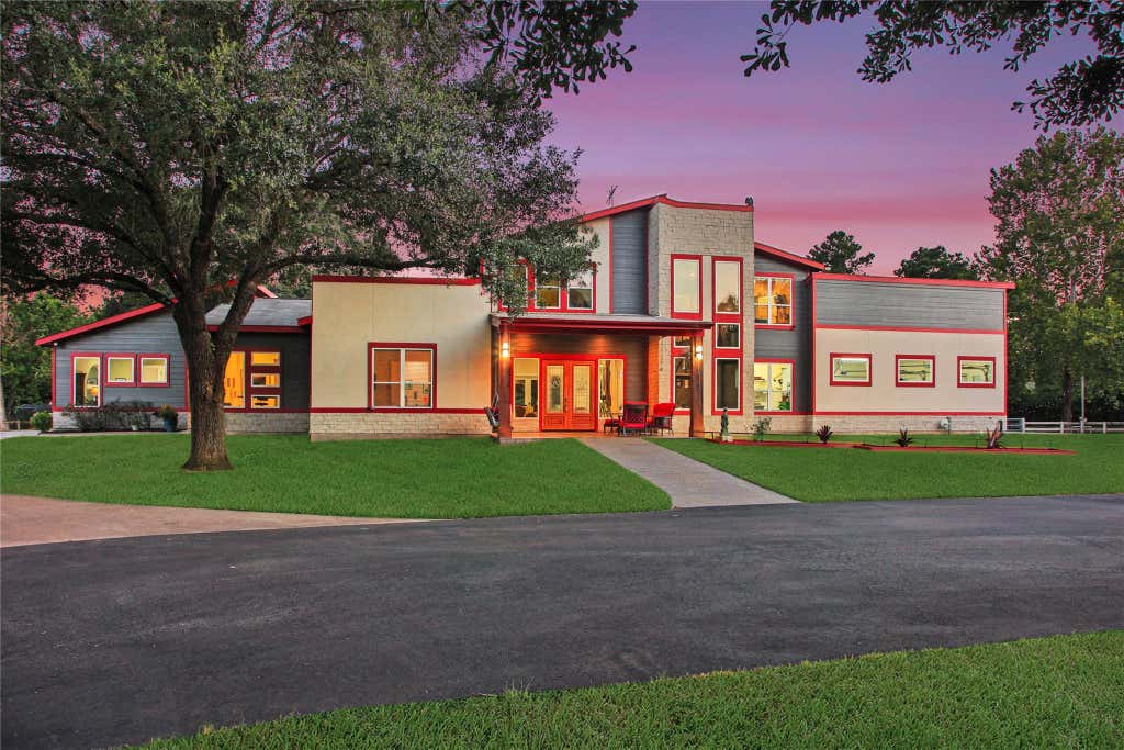 Photo of 2531 S Cherry Street, Tomball, TX 77375 (MLS # 50065304)