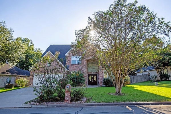 2905 OAKWOOD DR, BRENHAM, TX 77833 - Image ffe2741b4c7fa2fd016a31c6fcb8bd24/758929381