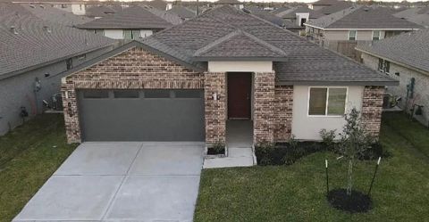 Photo of 7822 Golden Rubia Ln, Rosharon, TX 77583 (MLS # 78855104)