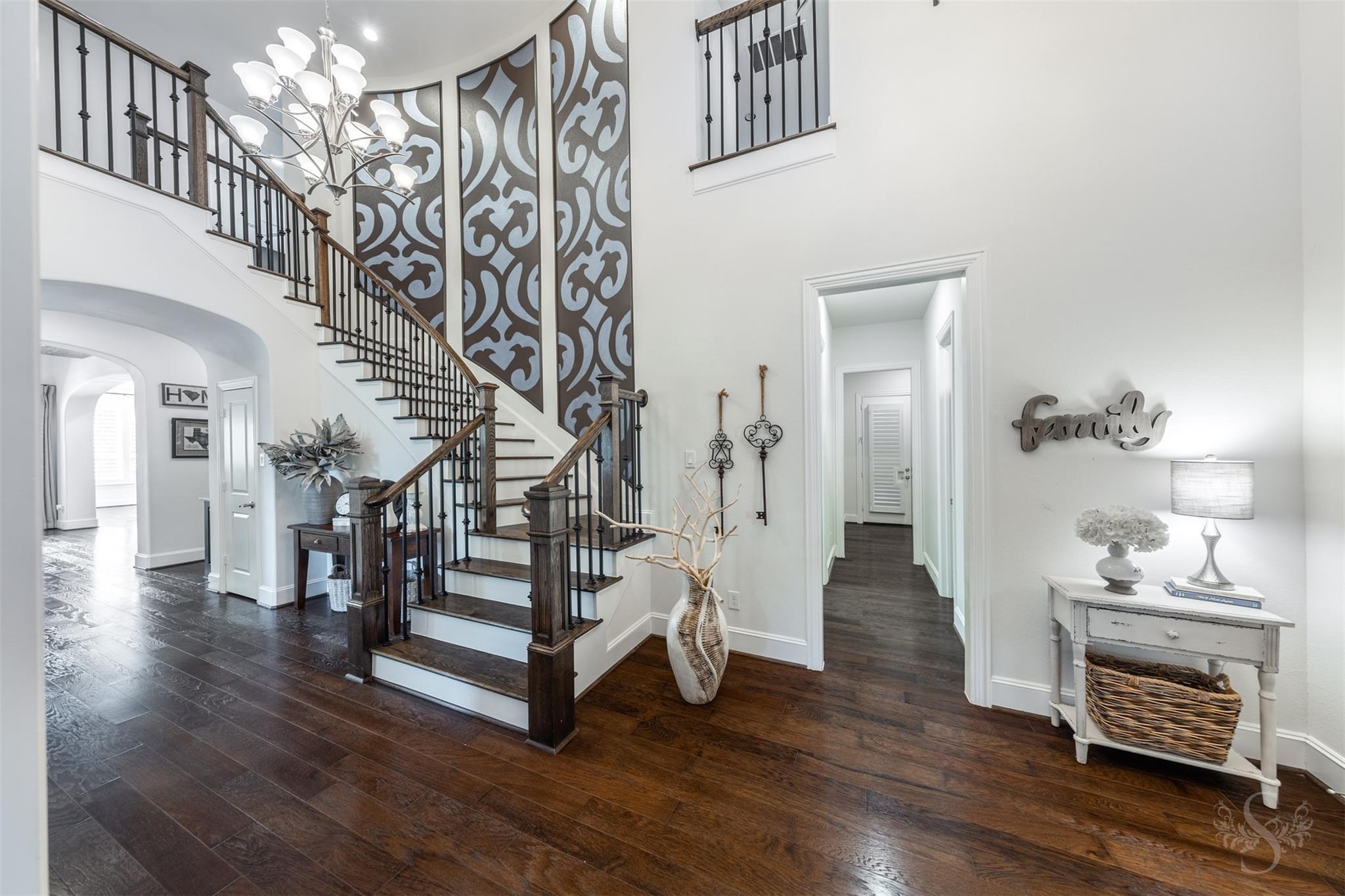 5603 Avis Hill Court