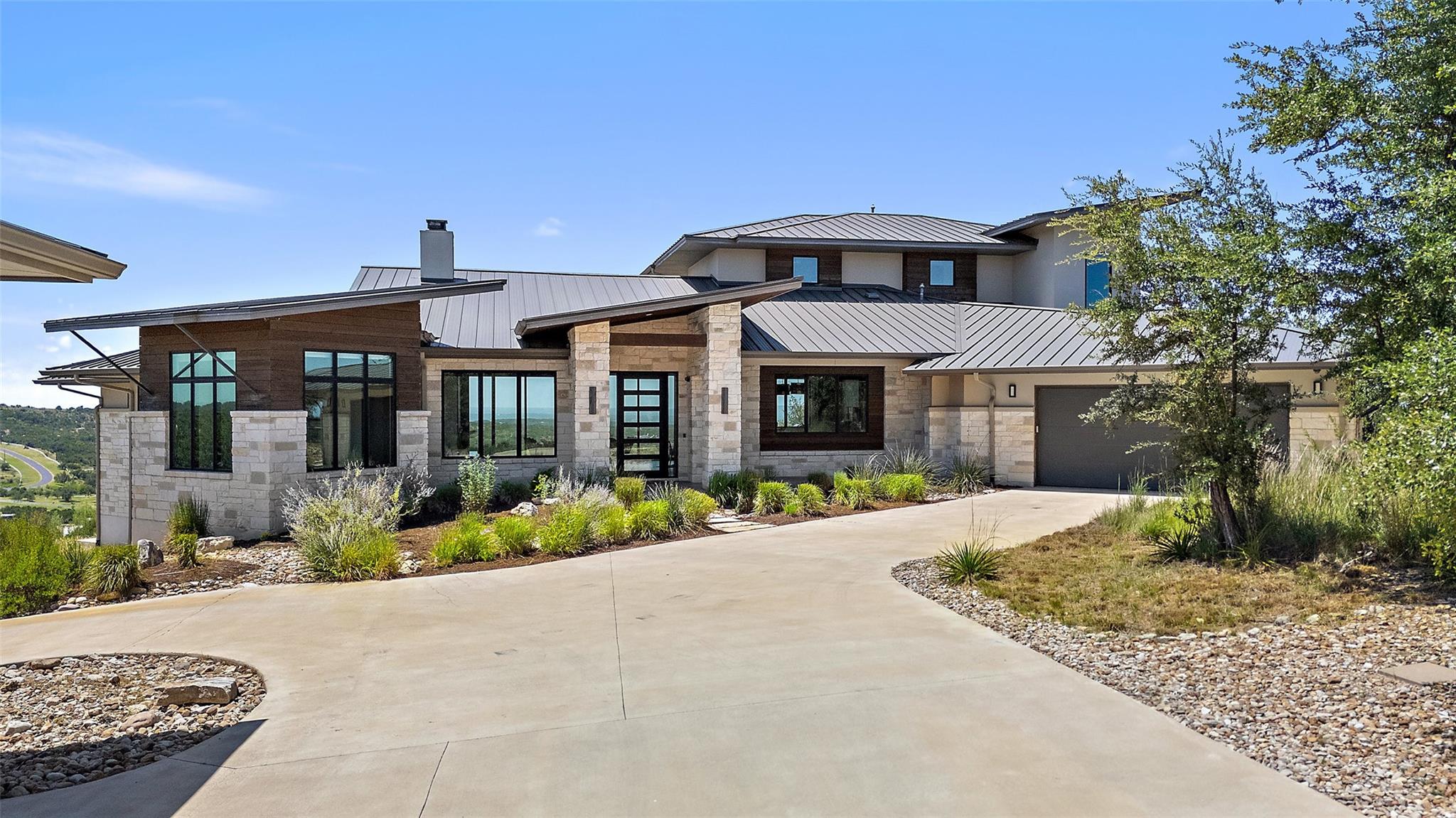 416 Julieanne Cove