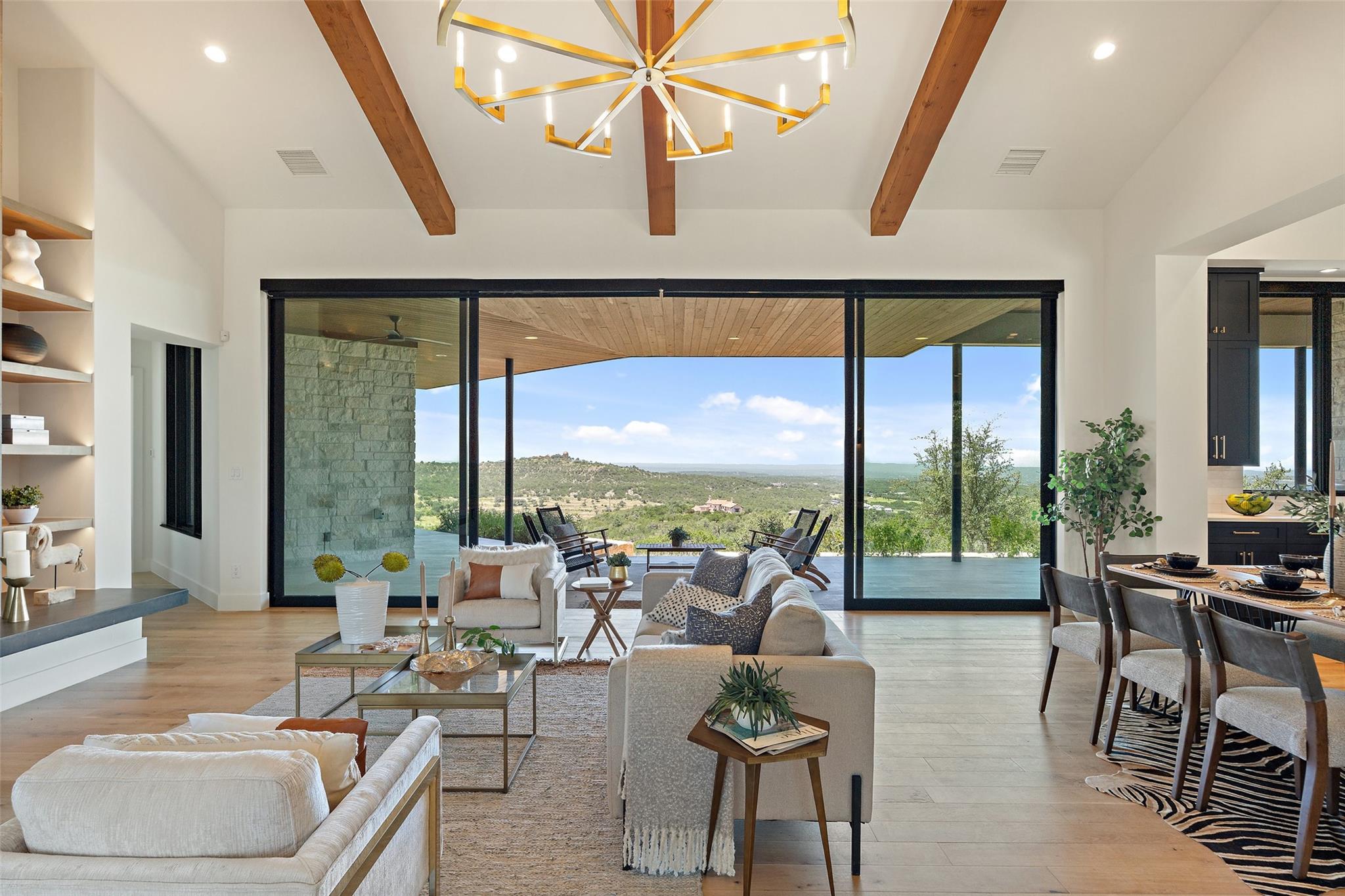 416 Julieanne Cove