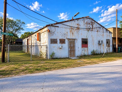 Photo of 7903 Leander Street, Houston, TX 77012 (MLS # 31328577)