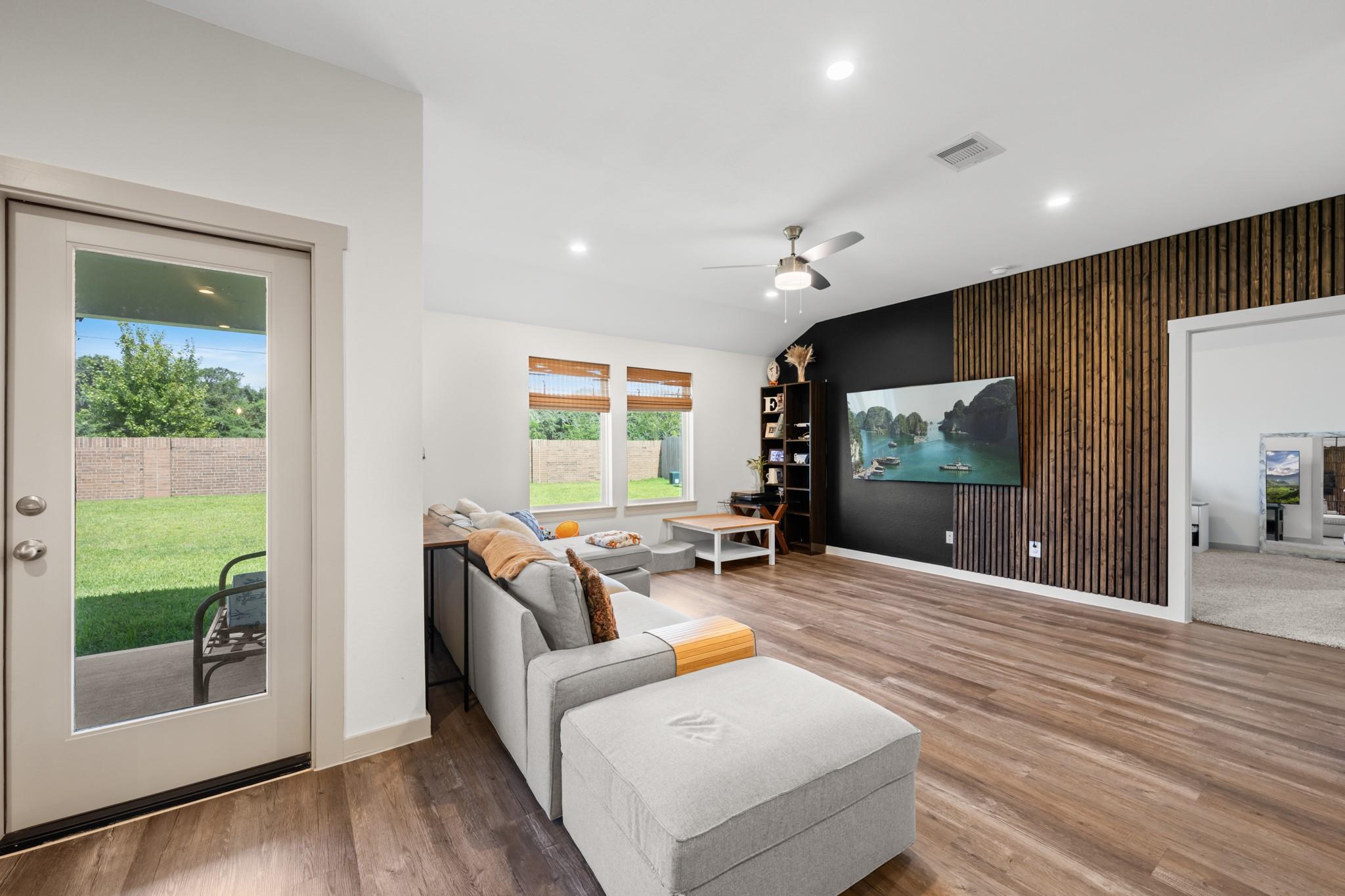 1054 Great Barracuda Lane
