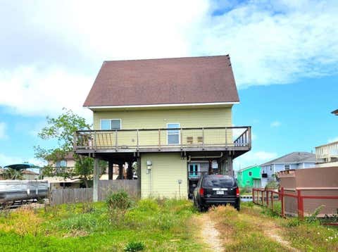 Homes For Sale - 7115 Stingray Street<br/> Galveston County, Hitchcock, TX 77563