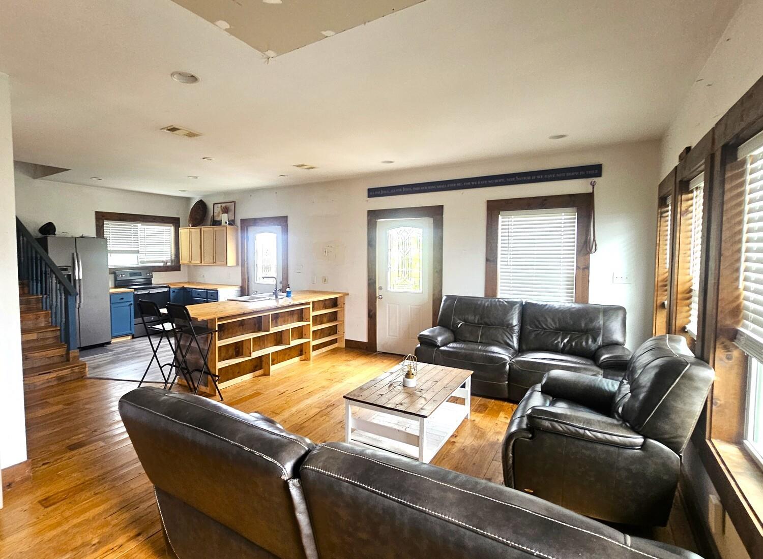 7115 Stingray Street