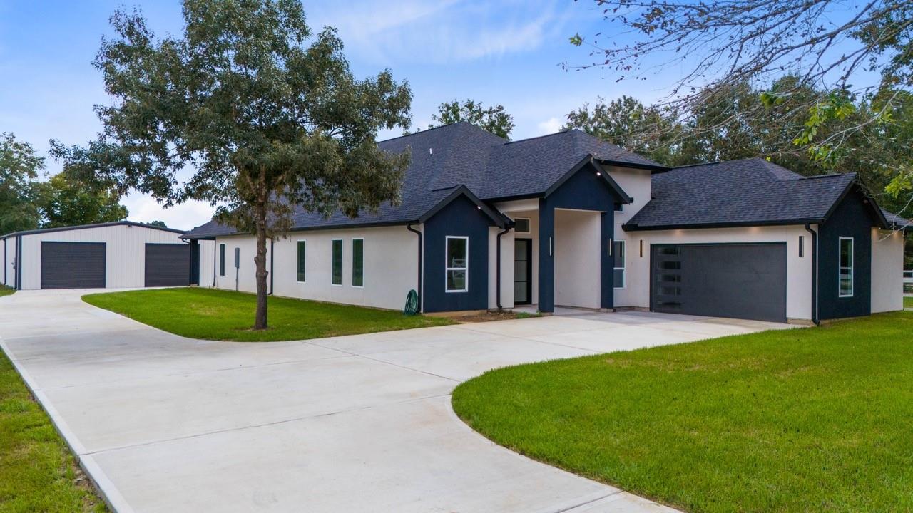 2062 White Doe Court