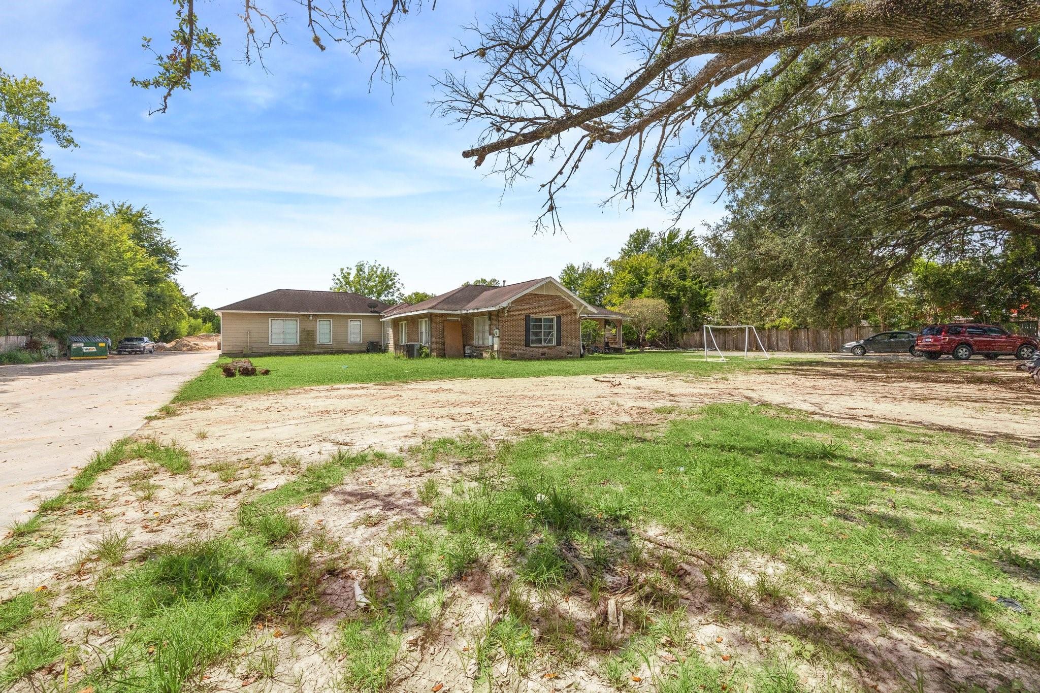 1450 Mesquite Street