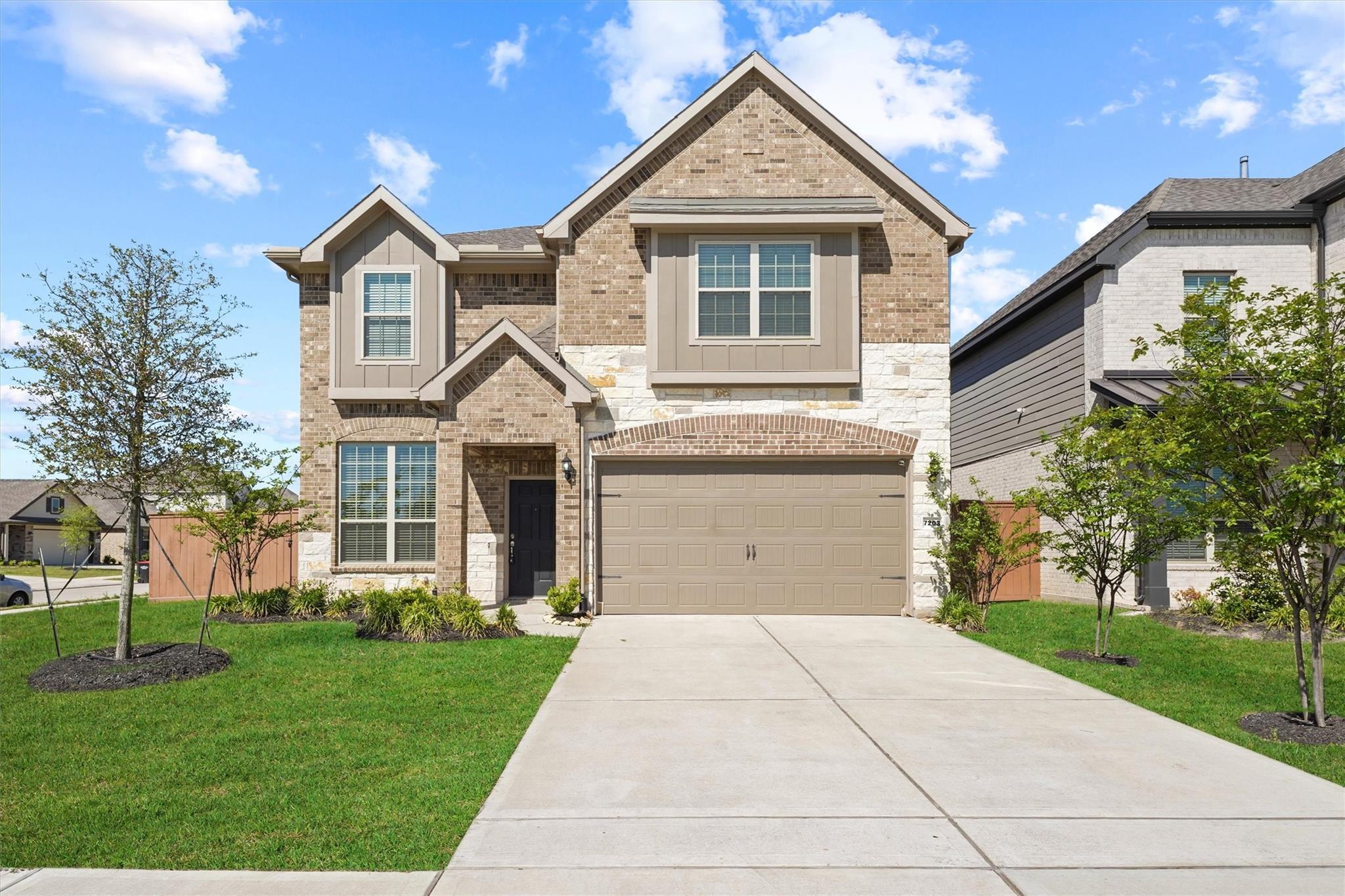 7203 Buckthorn Hollow Trail