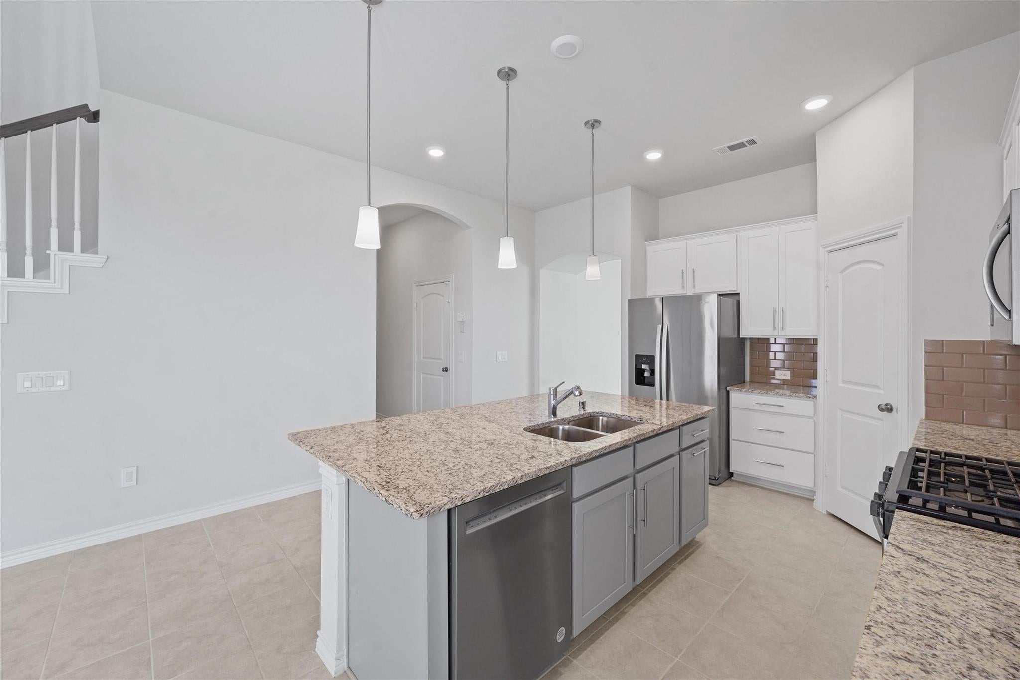 7203 Buckthorn Hollow Trail
