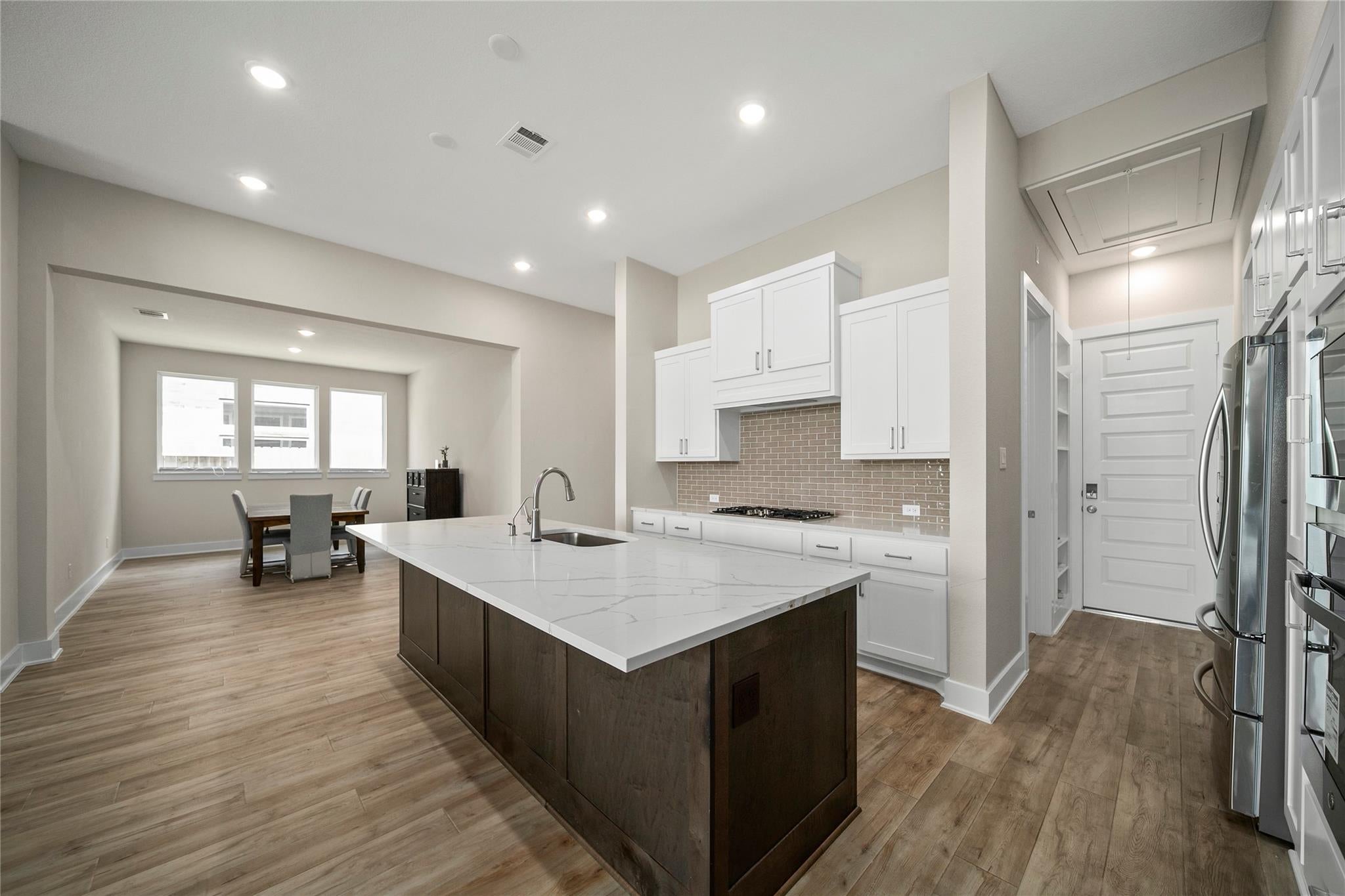 5914 Emerald Ranch Lane