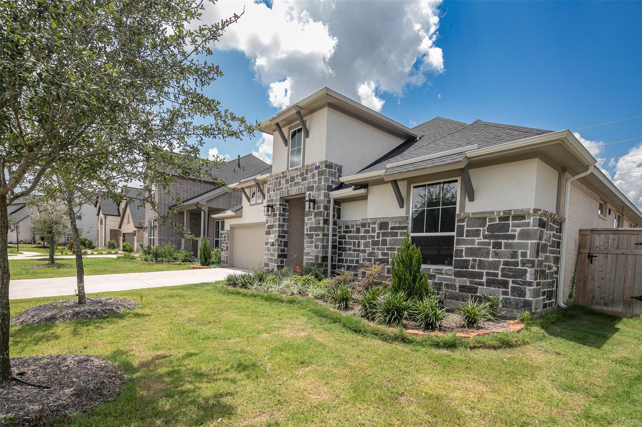 5914 Emerald Ranch Lane
