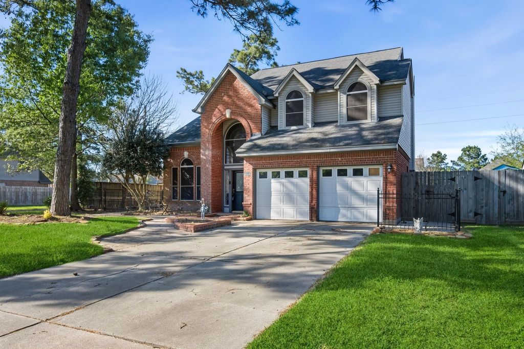 Photo of 3203 Creek Manor Drive, Houston, TX 77339 (MLS # 62117060)