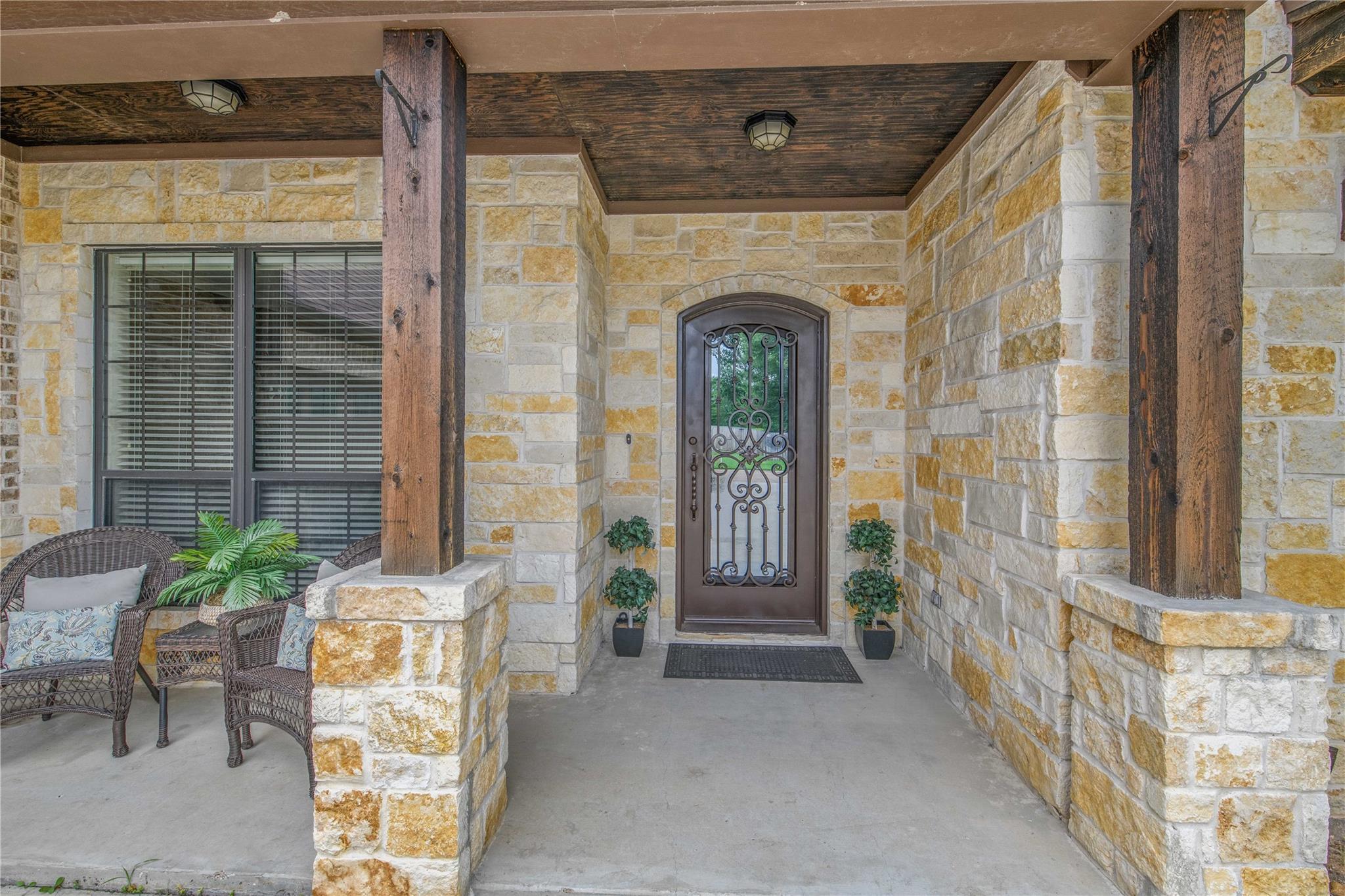 2491 Newark Circle