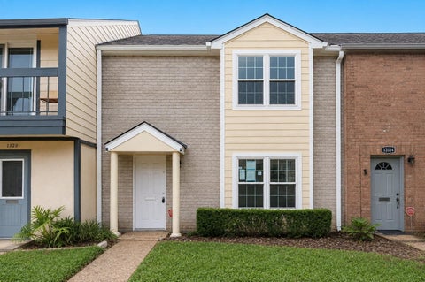 Photo of 10318 Briar Forest Drive #28/4, Houston, TX 77042 (MLS # 3793769)