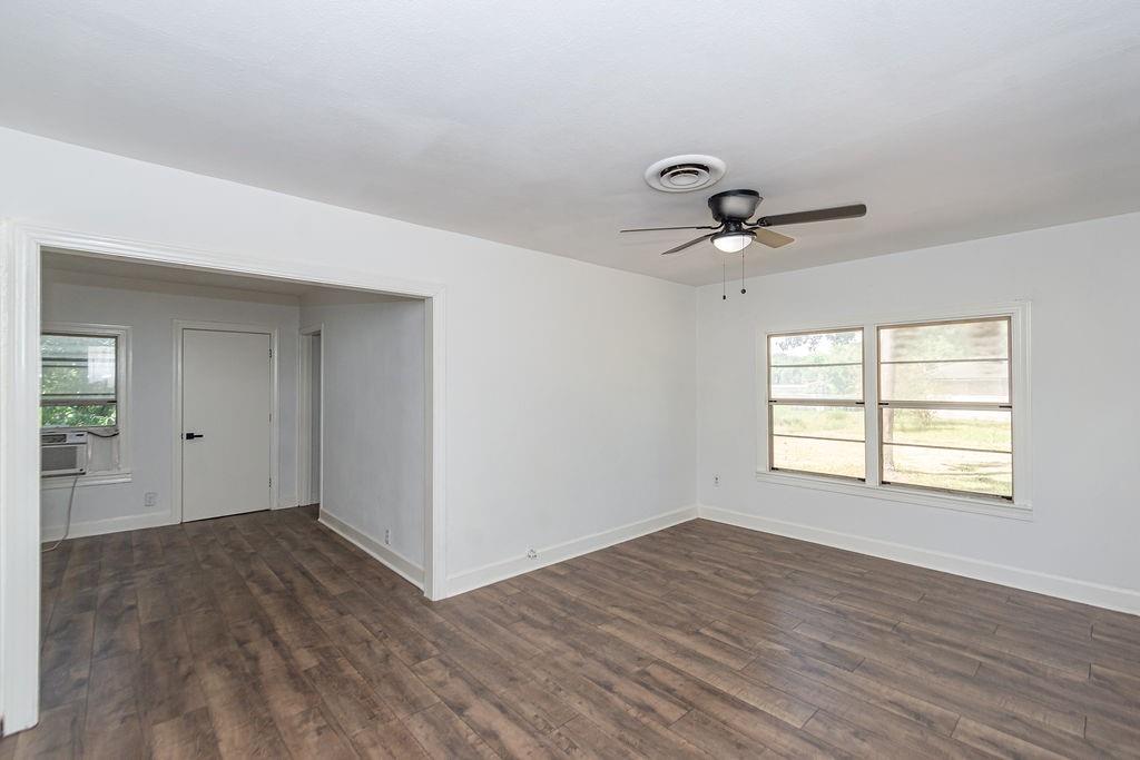 2807 S Houston Drive