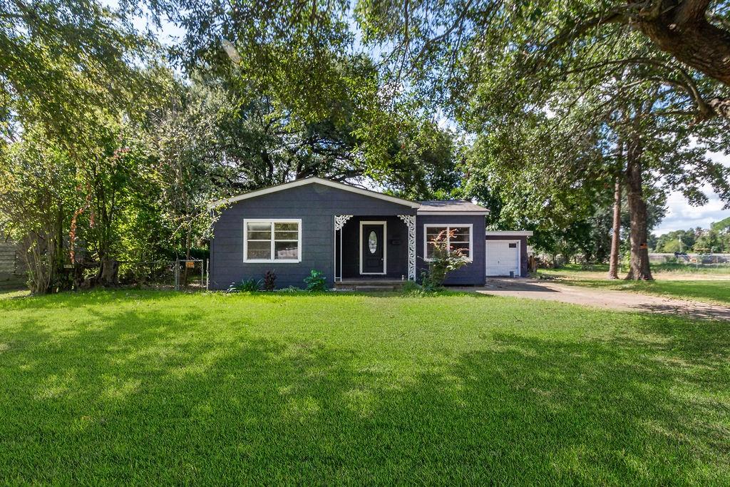 2807 S Houston Drive