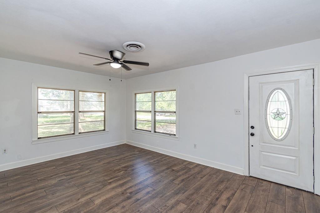 2807 S Houston Drive